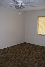 2/2 Duplex in Lakeland, FL (Photo 2 of 6)