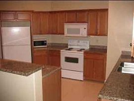 Like New Sawgrass 4Bedroom 2.5 Bath in Sunrise, FL (Photo 2 of 2)