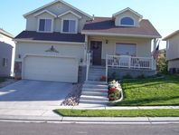 Beautiful Single Family Home Built 2006 in Eagle Mountain, UT