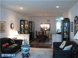 Luxurious 3 br/ 2.5 bath Townhouse with car garage in Newtown Square, PA (Photo 2 of 5)