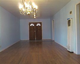 2 bed room home! in Sylmar, CA
