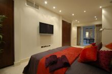 Times Square 2-Bedroom Broadway Show Dis in Manhattan, NY (Photo 3 of 6)