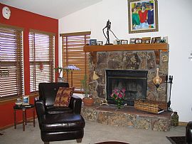 BEAUTIFUL 3 BEDROOM IN CENTRAL EVERGREEN in Evergreen, CO (Photo 4 of 6)