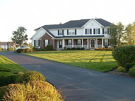 $6250 First Time Executive Rental  in Lake Barrington, IL