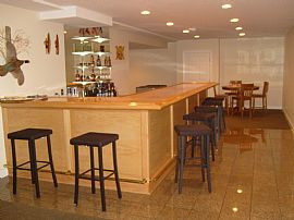 $6250 First Time Executive Rental  in Lake Barrington, IL (Photo 4 of 6)