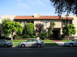 FANTISTIC 1 BR 1BA- NEWLY UPGRADED in Los Angeles, CA (Photo 6 of 6)