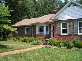 Gorgeous 1950's brick rancher in Richmond, VA