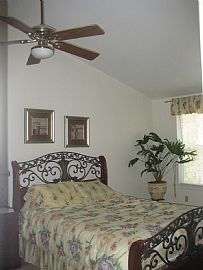 4 bedroom townhouse-MUST SEE!!! Be in Ellicott City, MD (Photo 4 of 6)