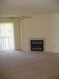 Water View Condo Close to Langley AFB in Hampton, VA (Photo 3 of 4)