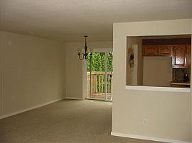Beautiful 3 Bedroom House in Everett, WA (Photo 1 of 4)