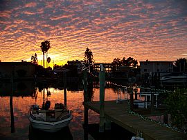 Sunset Beach Waterfront Cottage w/Dock in Treasure Island, FL