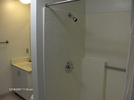 Beautiful One Bed in Over 55 community in Laguna Hills, CA (Photo 5 of 5)