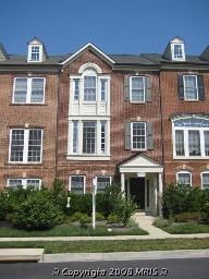 Luxury Townhome in the Villages +2700sqf in Urbana, MD