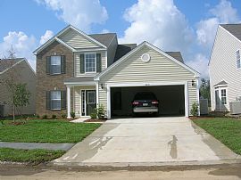 A single-family home with great amentity in Bluffton, SC