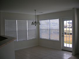 A single-family home with great amentity in Bluffton, SC (Photo 4 of 6)