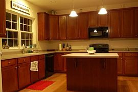 REDUCED RENT! TOWNHOME opp. Crabtree Mal in Crabtree Valley, NC (Photo 2 of 6)