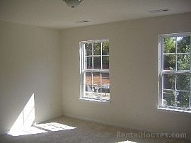 Nice home in University Area Available  in Charlotte, NC (Photo 5 of 5)