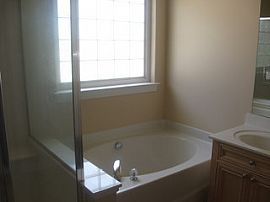 Gorgeous Home Minutes to Steele Creek  in Charlotte, NC (Photo 5 of 6)