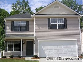 Four Bedrooms in Great Neighborhood  in Charlotte, NC