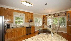 4 Bedroom, 4 Bath Minutes from SouthPark in Charlotte, NC (Photo 3 of 6)