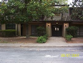 Huge Condo - 3 Bed 2 Bath in Lithonia, GA