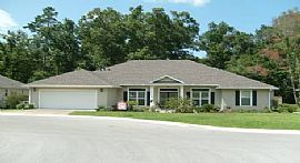 Spacious four bedroom home, large yard in Alachua, FL