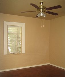 Great Location in NoHo Arts District in North Hollywood, CA (Photo 4 of 6)