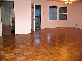 Beautiful Valley Glen Home in Van Nuys, CA (Photo 3 of 6)