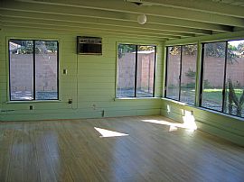 Beautiful Valley Glen Home in Van Nuys, CA (Photo 4 of 6)