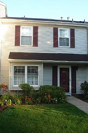 Totally Remodeled TWNHS -Golf, Pool,Club in Lincoln Park, NJ