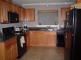 Beautiful Townhouse/ Quiet Neighborhood in Winterville, NC