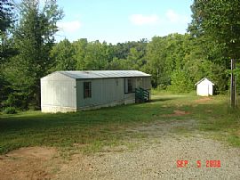 2bdr/1bath in private setting.  in Mount Holly, NC (Photo 3 of 4)