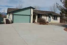 Cozy rancher - walk to golf course in Colorado Springs, CO