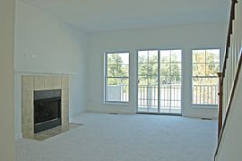 Luxurious New Townhouse- SIGN ON BONUS in Lake Zurich, IL (Photo 4 of 6)