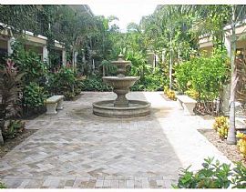 PALMS OF BEACH PARK in Tampa, FL (Photo 6 of 6)