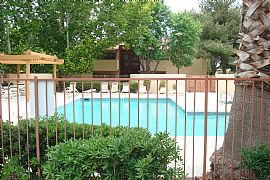 ** Centrally Located 2 Bedroom Condo in  in Las Vegas, NV (Photo 5 of 5)