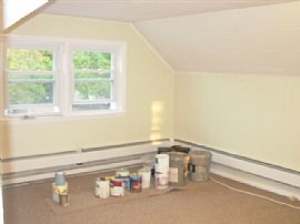 Private 1 bdr apartment over garage in Bedford, MA (Photo 6 of 6)