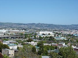 GREAT HOME FOR RENT IN POINT RICHMOND in Point Richmond, CA (Photo 6 of 6)