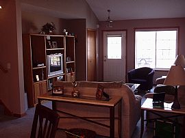 2 Bedroom 2Bath with Larger Loft Townhom in Shakopee, MN