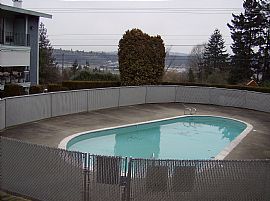 Large condo near shopping for rent in Seattle, WA (Photo 2 of 6)