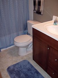 Large condo near shopping for rent in Seattle, WA (Photo 6 of 6)