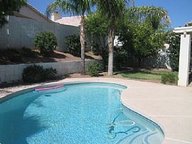 Convenienlty located Scottsdale home in Scottsdale, AZ (Photo 5 of 6)