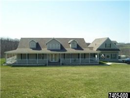 Executive Rancher on 2 Acre Estate in Windsor, PA