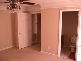 3 bedroom 2 bath in Columbia, TN (Photo 3 of 6)