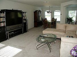 Beautiful 3BR/2.5BA home on NW side in San Antonio, TX (Photo 2 of 4)