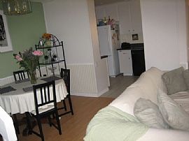 Huge 3bd/2bt Townhome for Rent in San Diego, CA (Photo 2 of 4)