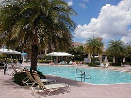 Huge Home in Resort Community  in Naples, FL (Photo 7 of 9)