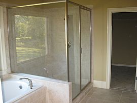 Like New Traditonal 2 Story Home in Acworth, GA (Photo 5 of 6)