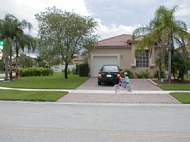 3BedRoom House in Chapel Trail / Cove in Pembroke Pines, FL