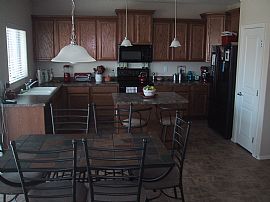 Newer 4 bedroom home (2006), 2550 Sq/Ft  in Avondale, AZ (Photo 4 of 6)